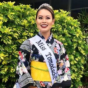 Meet your Posher, Juli